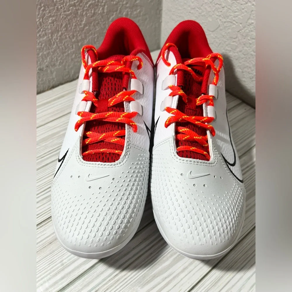 Nike‎ Women's Hyperdiamond 4 Pro Metal Fastpitch Softball Cleats Size 9.5 white